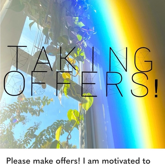 Hollister cut off Jean shorts - Picture 8 of 8